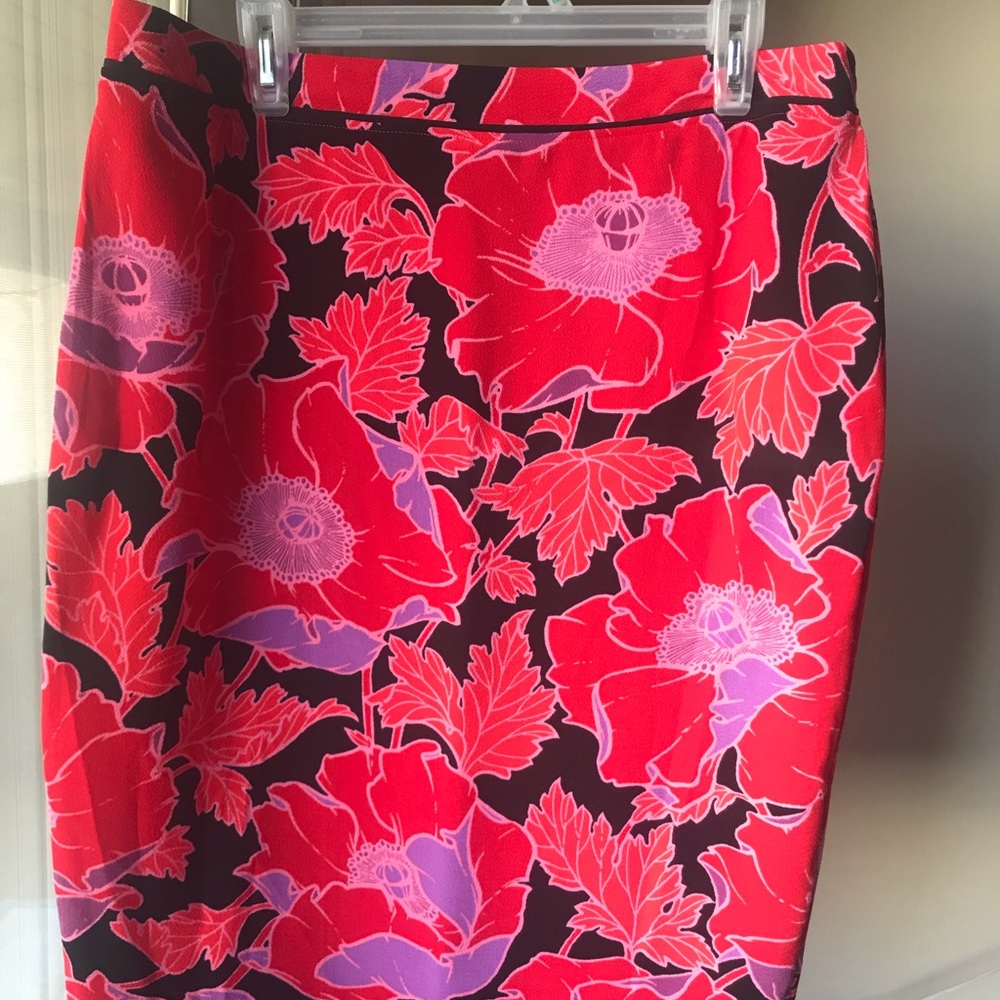 BRAND NEW RED SKIRT